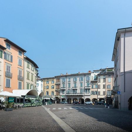 Al Donni Aircon City Center Bergamo Buitenkant foto