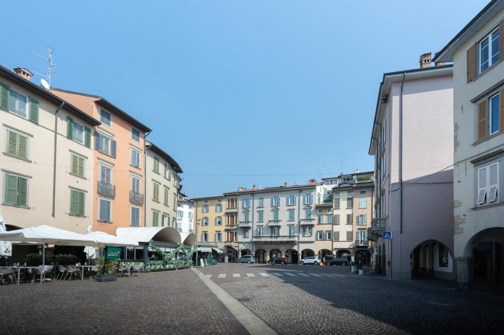 Al Donni Aircon City Center Bergamo Buitenkant foto
