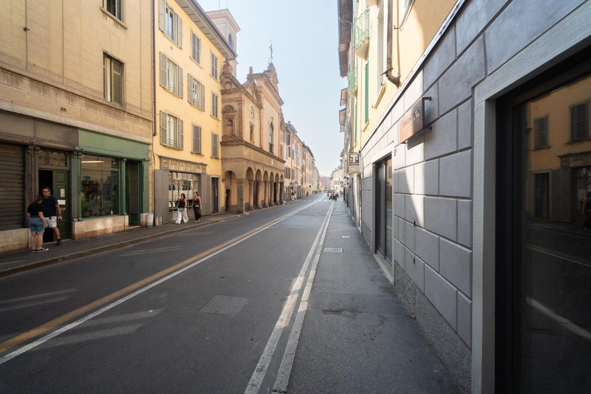 Al Donni Aircon City Center Bergamo Buitenkant foto